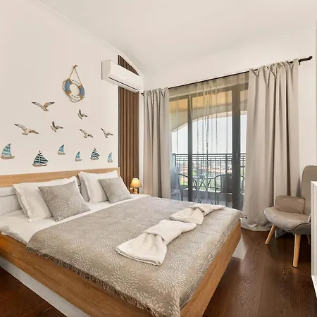 Hermann's Sea View - Bendita Mare Апартаменти